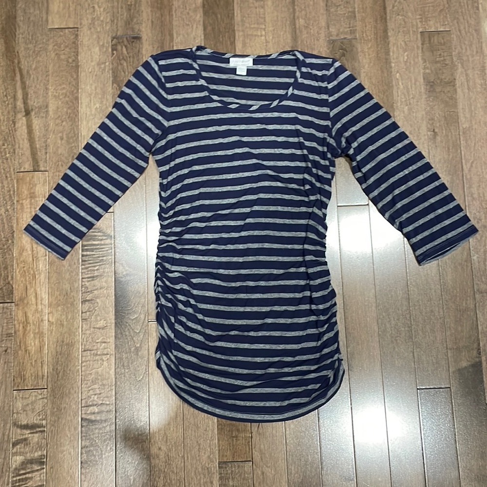 A Pea in the Pod Navy and Gray Striped Long Sleeve Maternity Tee